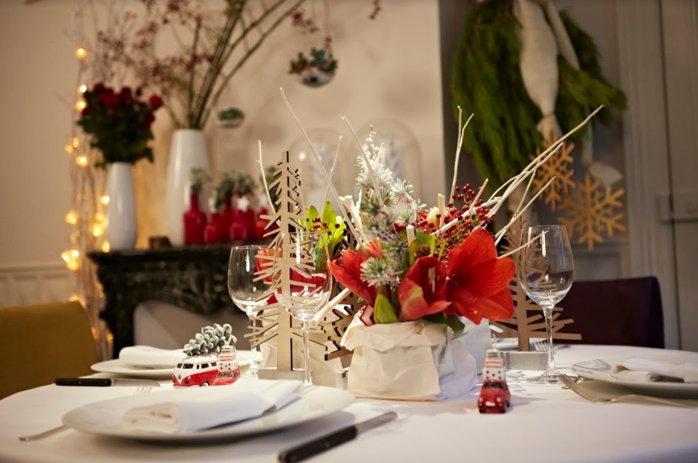 Décoration fin d'années - Chemin de table Coton Joyeuses Noël - Argent