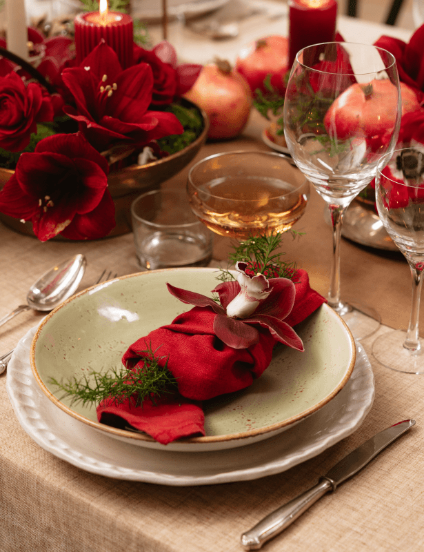 Magnifique fleurs sur les serviettes de Noël