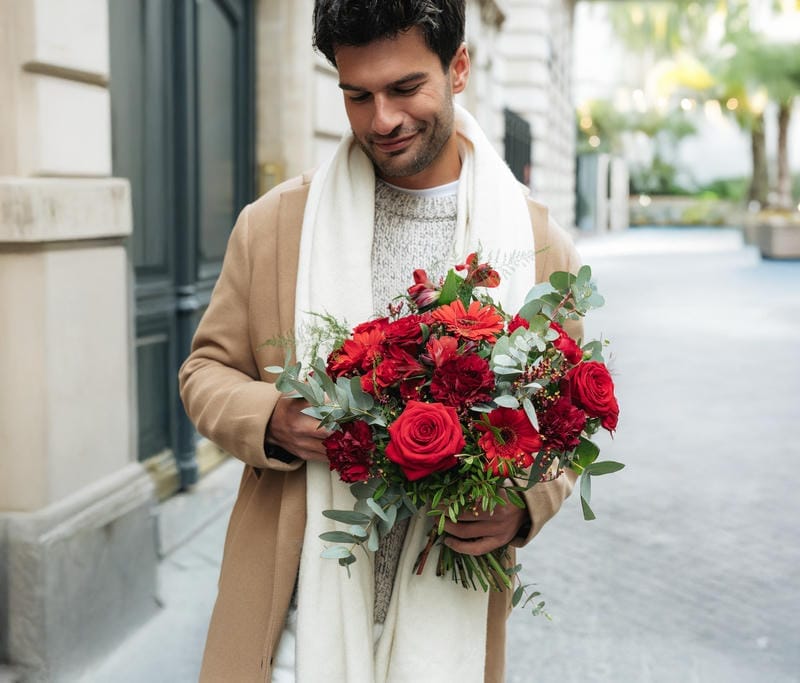 Cadeaux de Saint-Valentin pour homme : des fleurs et des cadeaux qu&rsquo;il appréciera vraiment