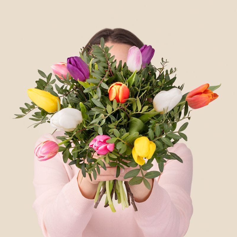 Tulipes pour la Saint-Valentin : une alternative de saison aux roses