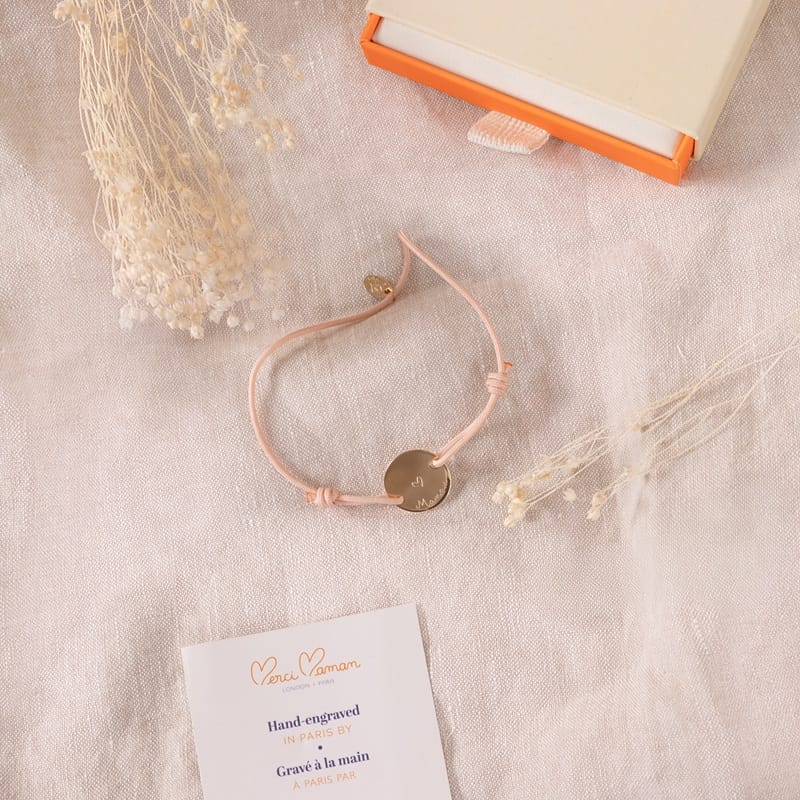 Bracelet gravé Maman avec un cœur