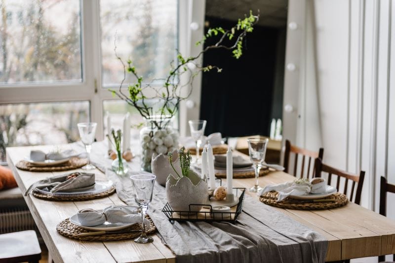 Chemin de table pour Pâques