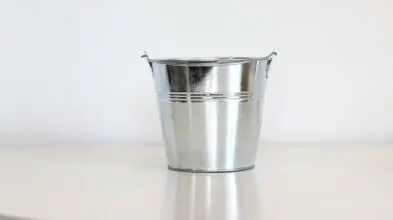 Pot de fleurs extérieur en métal