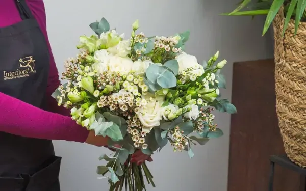 Bouquet blanc fleuriste interflora