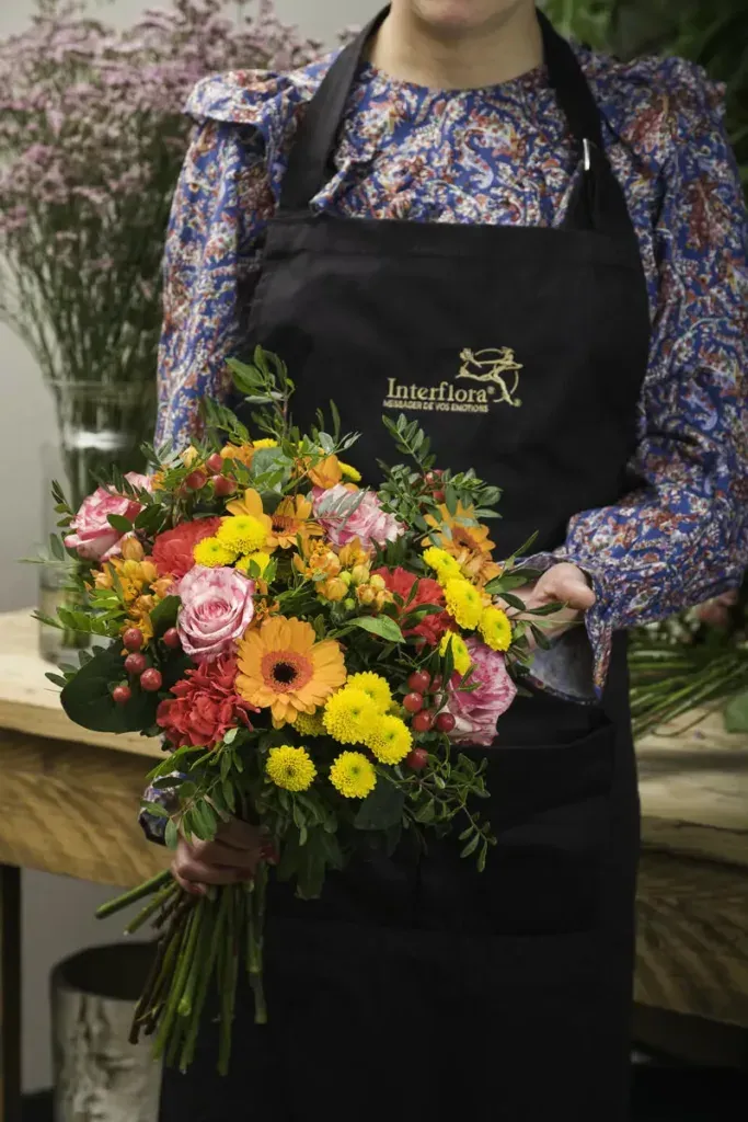Bouquet colore fleuriste reseau interflora