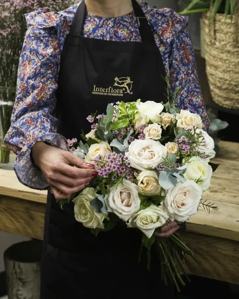 Fleurs pastelles fleuriste reseau interflora