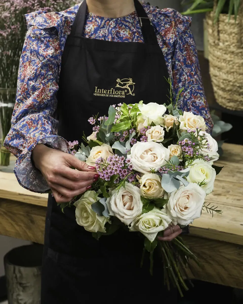 Fleurs pastelles fleuriste reseau interflora