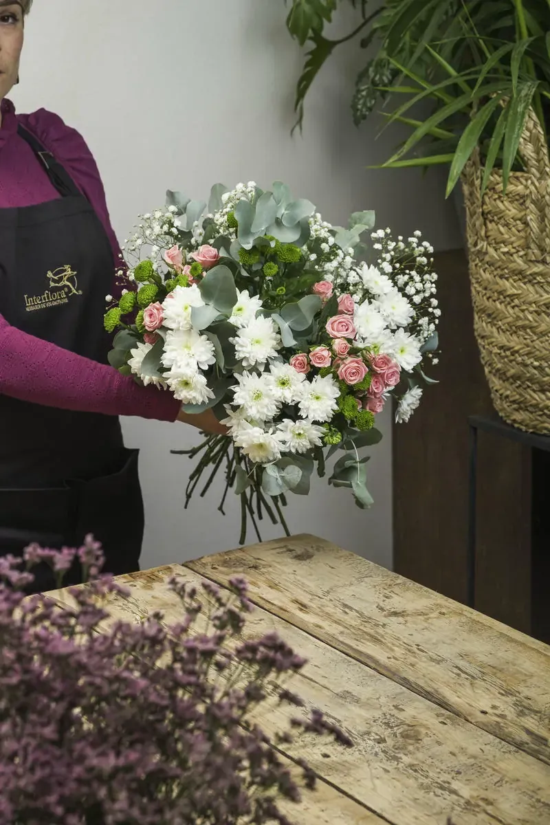 Magnifique bouquet fleuriste reseau interflora