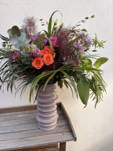 Au bouton d'or - bouquet de fleurs dans un vase