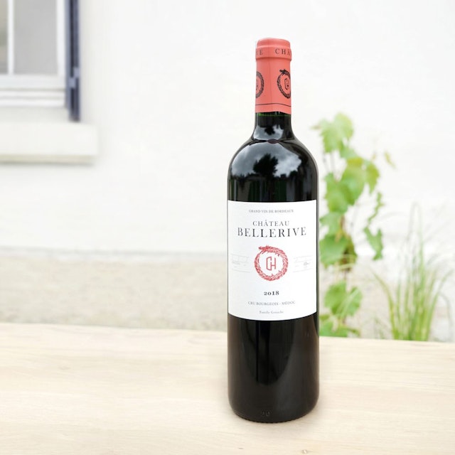 Olivier et son vin rouge