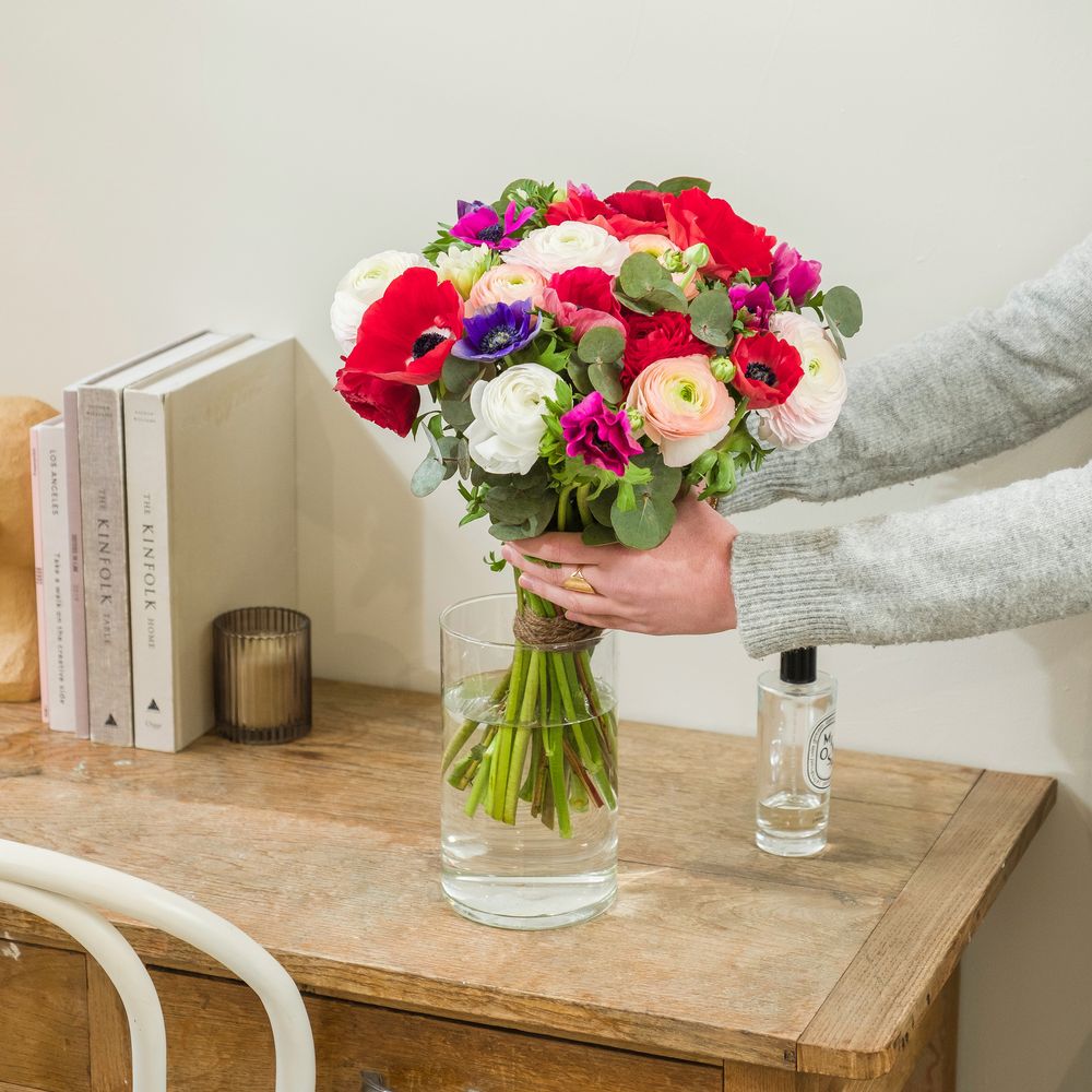 Brassée d'anémones et renoncules