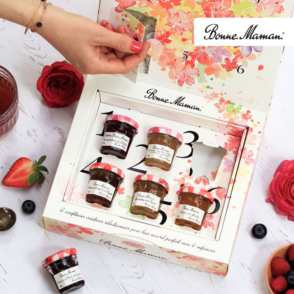 Brassée de lisianthus et son coffret Bonne Maman