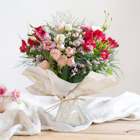 Joyeux anniversaire et sa bulle d'eau