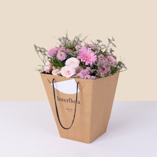 Plaisir fleuri et son sac cadeau