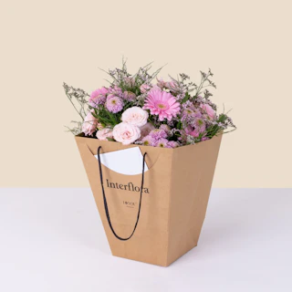 Plaisir fleuri et son sac cadeau