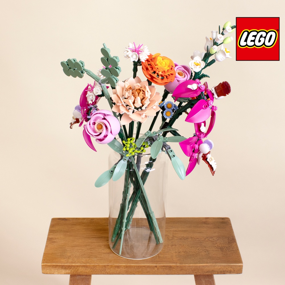 Coffret de fleurs LEGO® et son vase