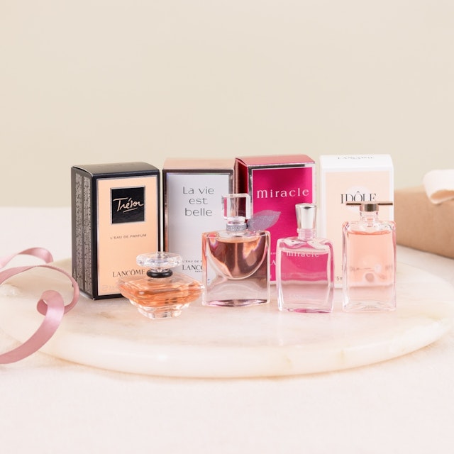 Roses et 4 parfums iconiques Lancôme