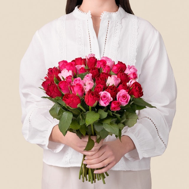 Brassée de roses rouges et roses Max Havelaar