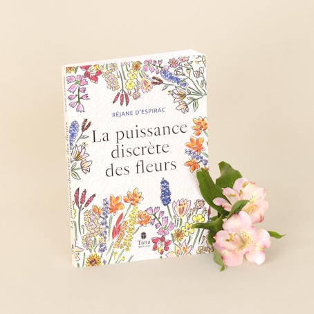 Roses et son livre "La puissance discrète des fleurs"