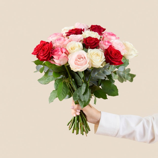 Roses fleurs de france et son vase