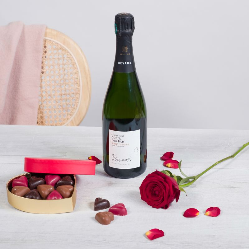 Roses rouges & champagne & chocolats - Interflora - Saint-Valentin